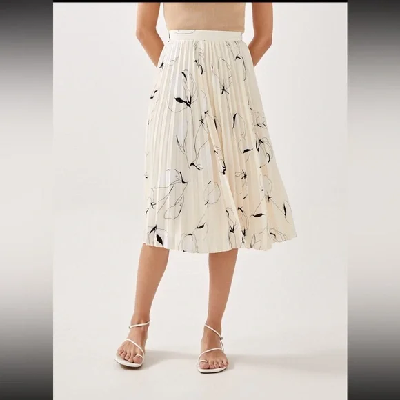 Love Bonito Emery Pleated Midi Skirt - NWT - Picture 1 of 7